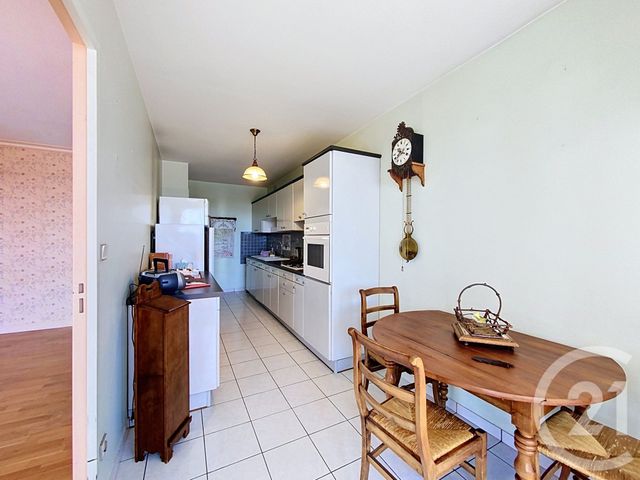 Appartement T5 à vendre - 5 pièces - 106.23 m2 - CHOLET - 49 - PAYS-DE-LOIRE - Century 21 Les Arcades