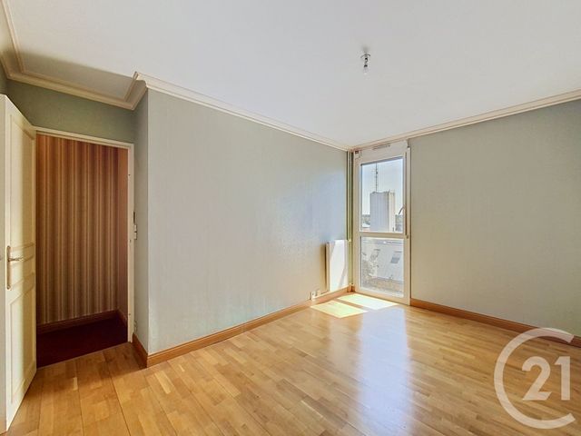 Appartement T5 à vendre - 5 pièces - 106.23 m2 - CHOLET - 49 - PAYS-DE-LOIRE - Century 21 Les Arcades