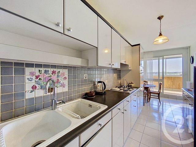 Appartement T5 à vendre - 5 pièces - 106.23 m2 - CHOLET - 49 - PAYS-DE-LOIRE - Century 21 Les Arcades
