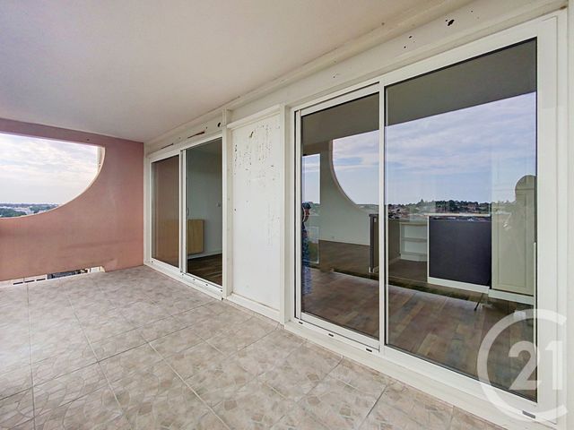 Appartement à louer - 4 pièces - 77.85 m2 - CHOLET - 49 - PAYS-DE-LOIRE - Century 21 Les Arcades