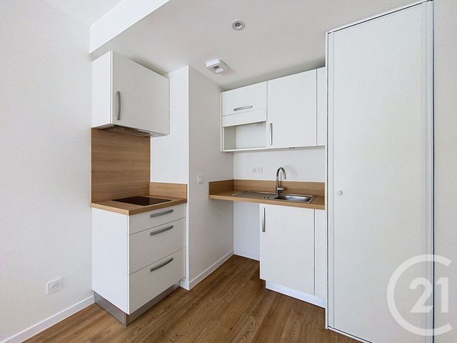 Appartement à louer - 2 pièces - 42.65 m2 - CHOLET - 49 - PAYS-DE-LOIRE - Century 21 Les Arcades