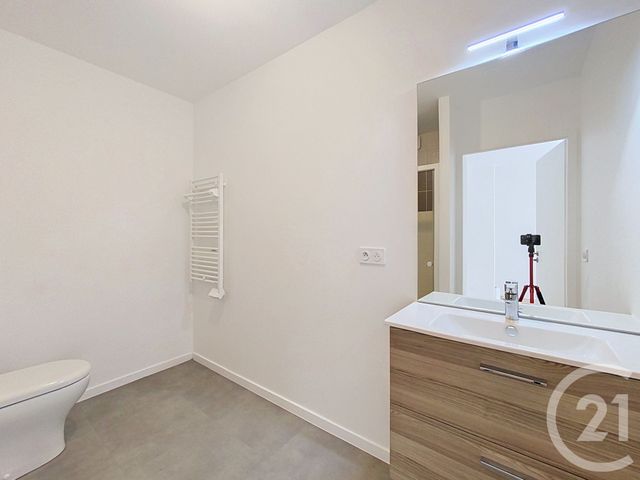 Appartement à louer - 2 pièces - 42.65 m2 - CHOLET - 49 - PAYS-DE-LOIRE - Century 21 Les Arcades