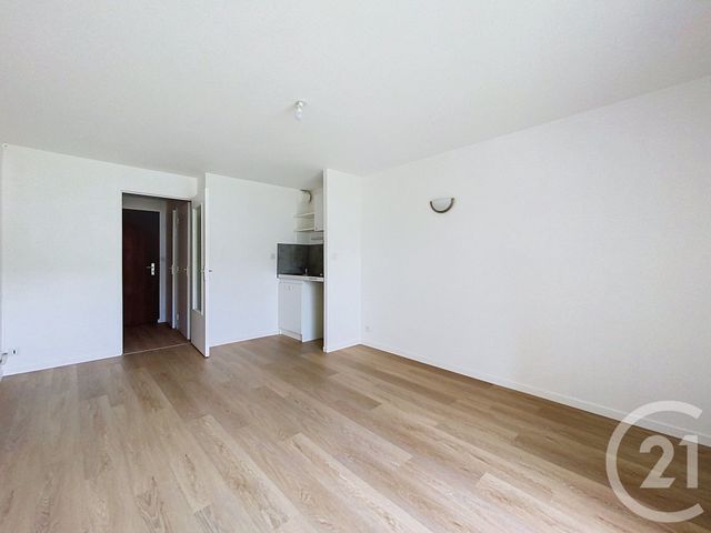 Appartement Studio à louer - 1 pièce - 24.22 m2 - CHOLET - 49 - PAYS-DE-LOIRE - Century 21 Les Arcades