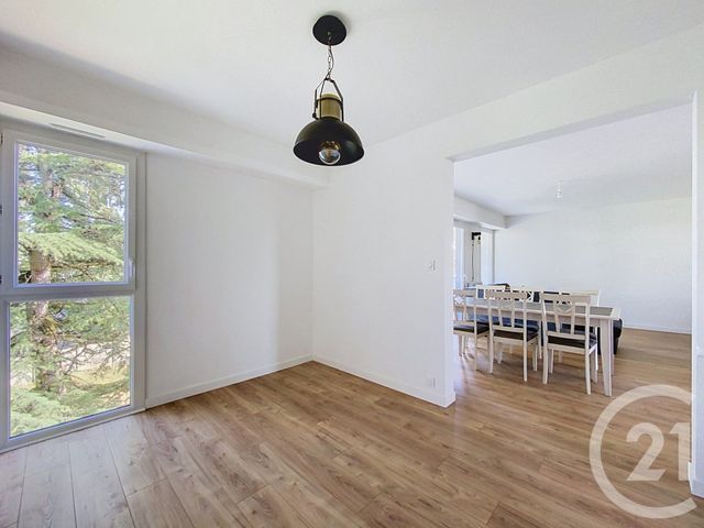 Appartement T4 à louer - 4 pièces - 75.66 m2 - CHOLET - 49 - PAYS-DE-LOIRE - Century 21 Les Arcades
