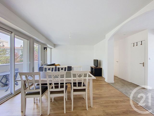 Appartement T4 à louer - 4 pièces - 75.66 m2 - CHOLET - 49 - PAYS-DE-LOIRE - Century 21 Les Arcades