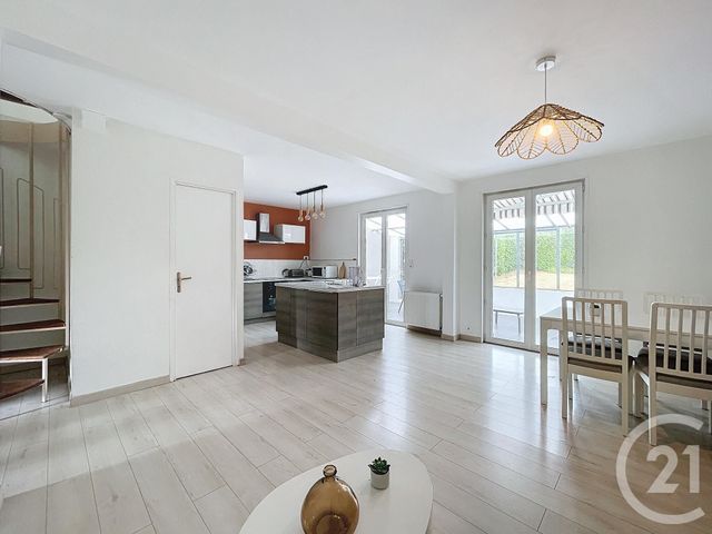 maison à louer - 7 pièces - 112.0 m2 - CHOLET - 49 - PAYS-DE-LOIRE - Century 21 Les Arcades