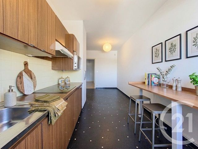 Appartement à louer - 4 pièces - 102.0 m2 - CHOLET - 49 - PAYS-DE-LOIRE - Century 21 Les Arcades
