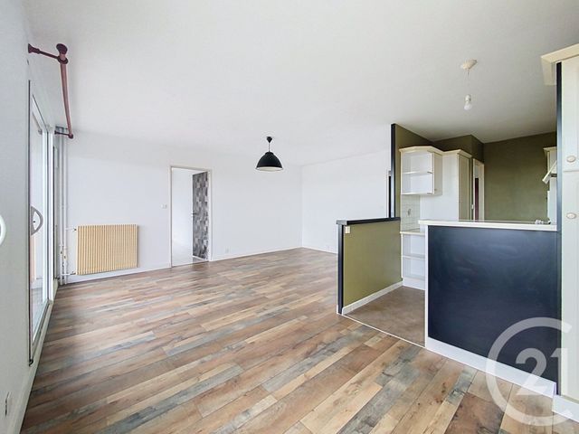 Appartement à louer - 4 pièces - 77.85 m2 - CHOLET - 49 - PAYS-DE-LOIRE - Century 21 Les Arcades