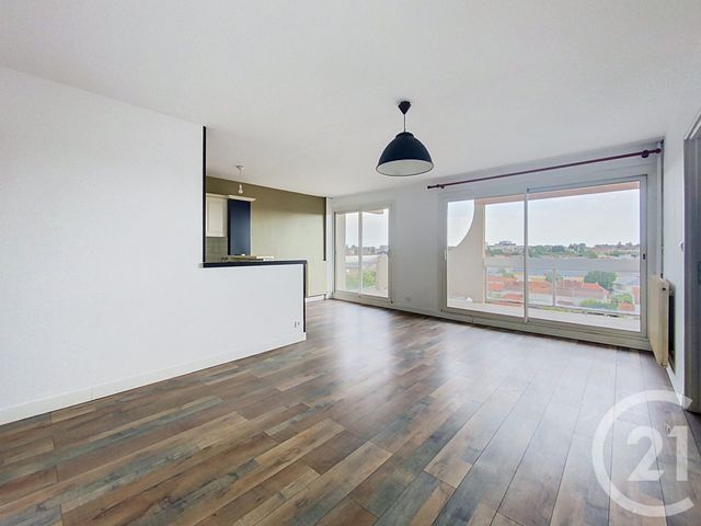 Appartement à louer - 4 pièces - 77.85 m2 - CHOLET - 49 - PAYS-DE-LOIRE - Century 21 Les Arcades