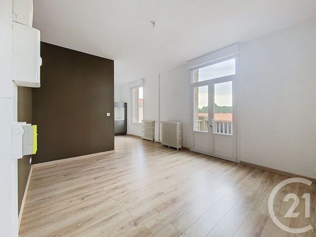 Appartement T2 à louer - 2 pièces - 40.09 m2 - CHOLET - 49 - PAYS-DE-LOIRE - Century 21 Les Arcades