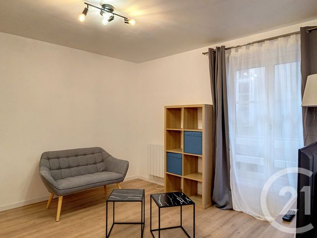 Appartement Studio à louer - 2 pièces - 29.0 m2 - CHOLET - 49 - PAYS-DE-LOIRE - Century 21 Les Arcades