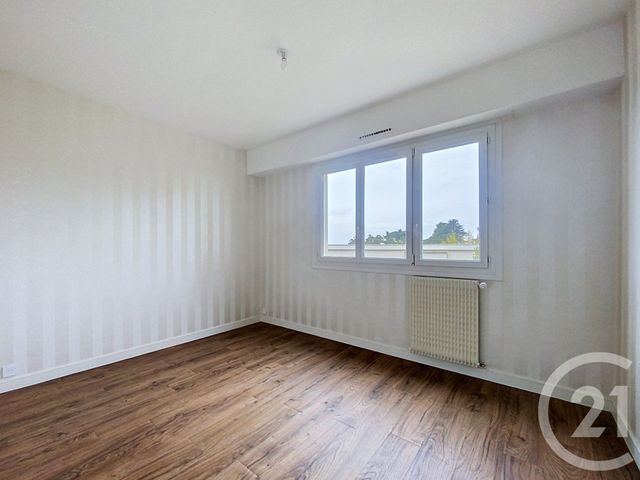 Appartement T4 à louer - 4 pièces - 101.0 m2 - CHOLET - 49 - PAYS-DE-LOIRE - Century 21 Les Arcades