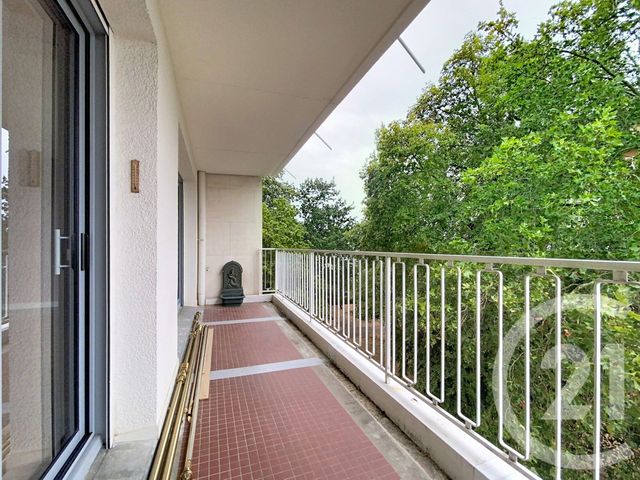 Appartement T4 à louer - 4 pièces - 101.0 m2 - CHOLET - 49 - PAYS-DE-LOIRE - Century 21 Les Arcades