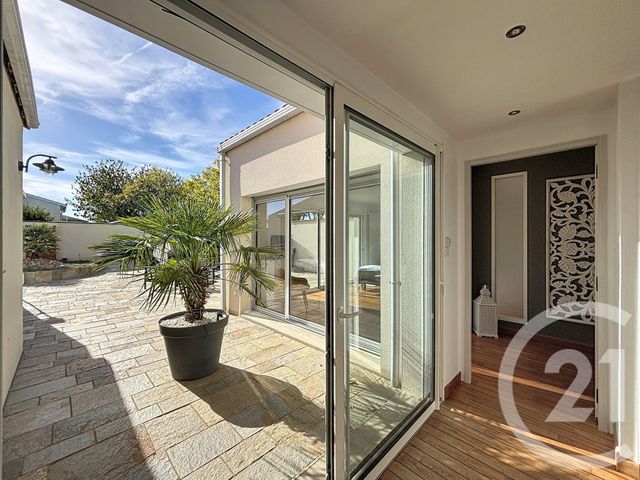 maison à vendre - 8 pièces - 213.54 m2 - LE MAY SUR EVRE - 49 - PAYS-DE-LOIRE - Century 21 Les Arcades