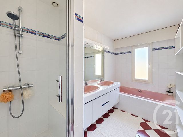 maison à vendre - 8 pièces - 213.54 m2 - LE MAY SUR EVRE - 49 - PAYS-DE-LOIRE - Century 21 Les Arcades