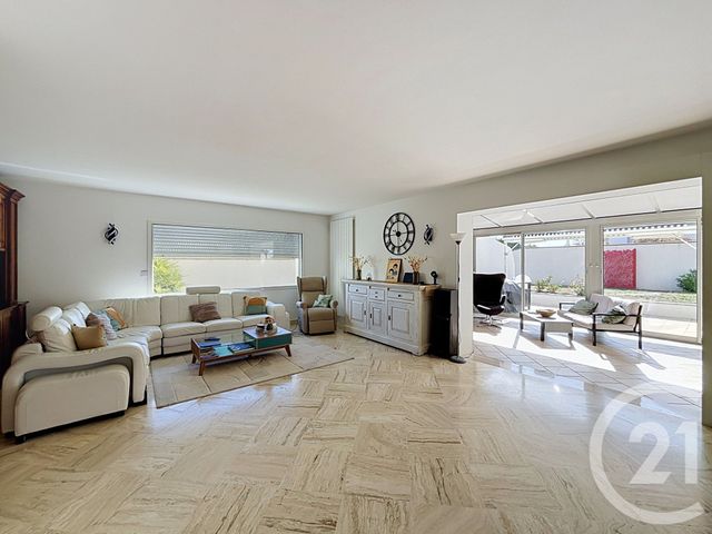 maison à vendre - 8 pièces - 213.54 m2 - LE MAY SUR EVRE - 49 - PAYS-DE-LOIRE - Century 21 Les Arcades