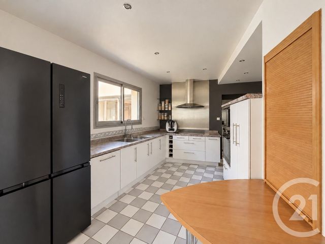maison à vendre - 8 pièces - 213.54 m2 - LE MAY SUR EVRE - 49 - PAYS-DE-LOIRE - Century 21 Les Arcades