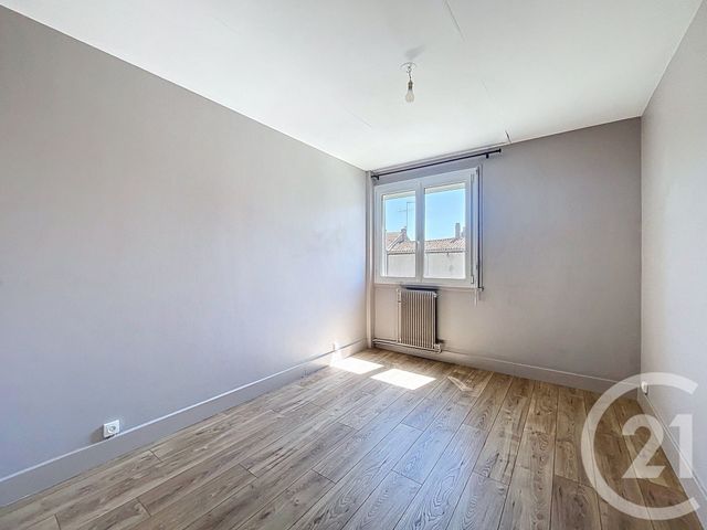 Appartement T3 à louer - 3 pièces - 73.25 m2 - CHOLET - 49 - PAYS-DE-LOIRE - Century 21 Les Arcades