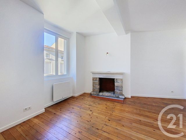 Appartement T2 à louer - 2 pièces - 46.76 m2 - CHOLET - 49 - PAYS-DE-LOIRE - Century 21 Les Arcades