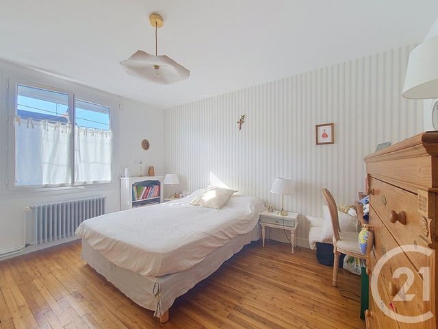 maison à vendre - 8 pièces - 142.0 m2 - CHOLET - 49 - PAYS-DE-LOIRE - Century 21 Les Arcades